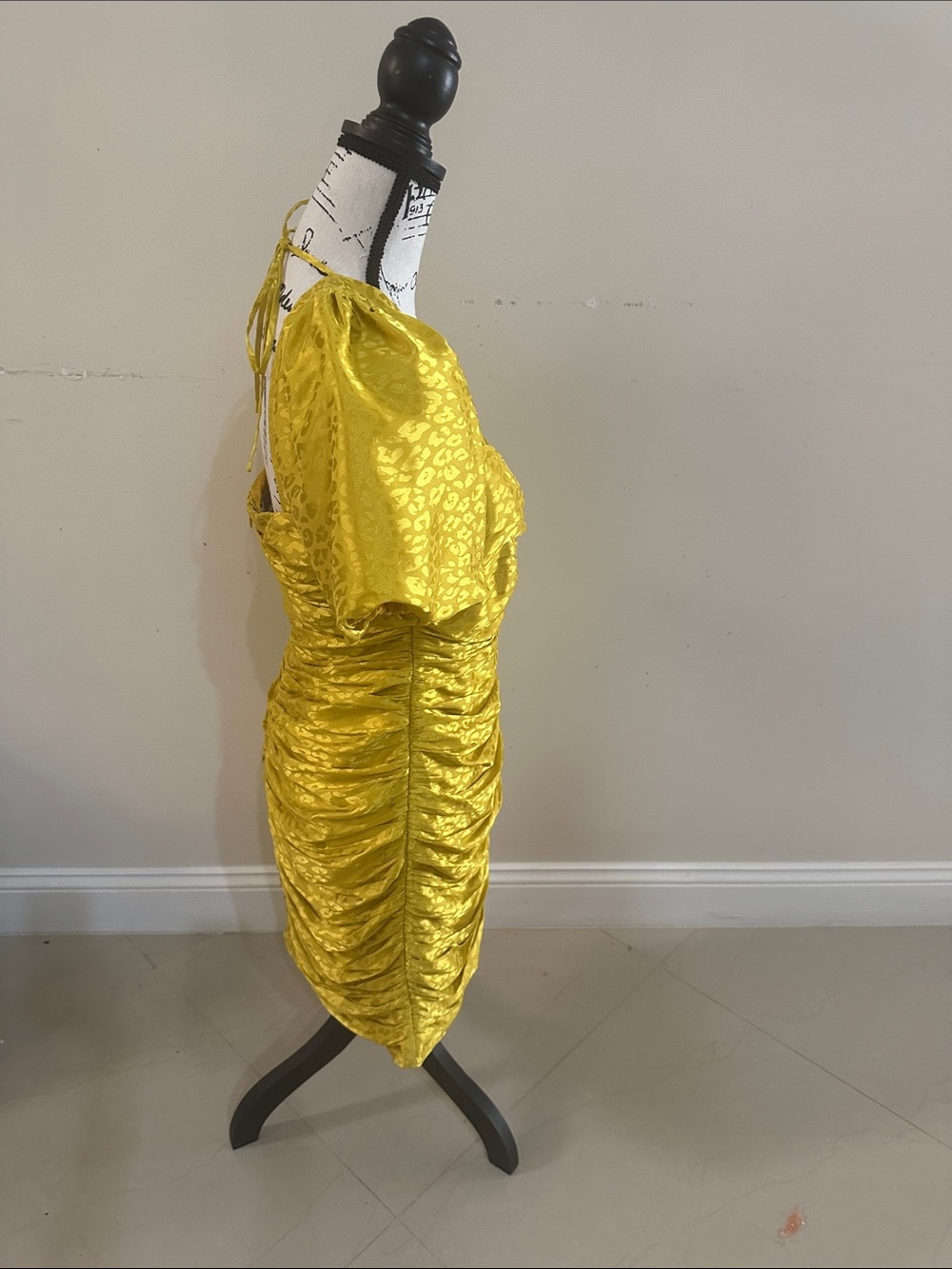 Adelyn Rae Yellow Ruched Mini Dress with Puff Sleeves - Picture 4 of 4